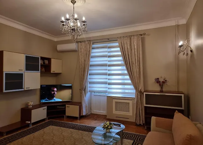 Chinar Cozy By Bakuapart Near Seaside & Old Town